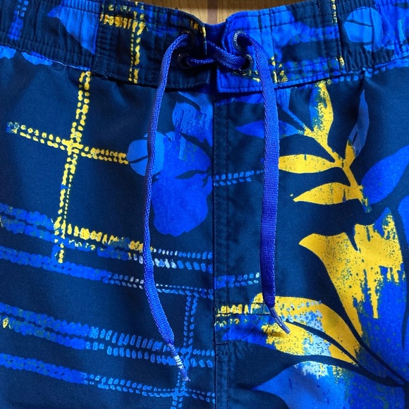 Nike Swim Wear Board Shorts Tropical Colourful possibly Vintage 100% 🔥 - Picture 3 of 7